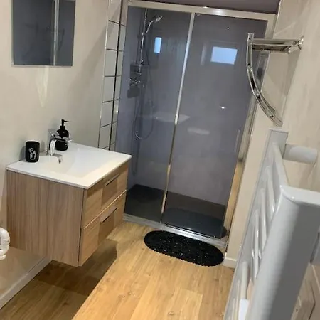 Avec Jacuzzi Privatif En Bordure De Foret Апартаменты Eloyes
